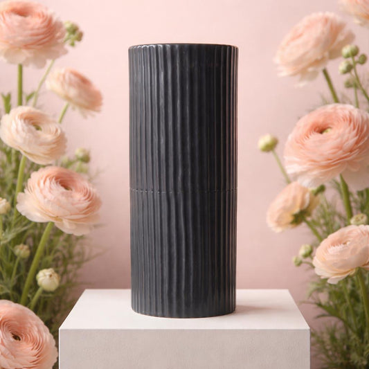 Schwarze Duftlampe aus Keramik – moderne Aromalampe inkl. GRATIS Duftöl (3€ Wert)