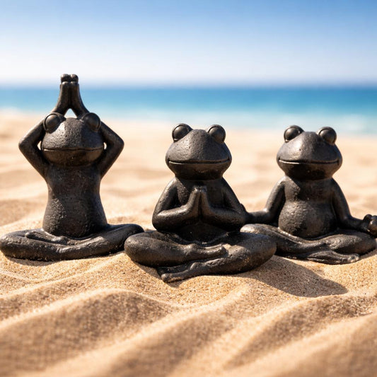 Yoga Frosch Dekofigur aus Terrakotta – meditative Gartenfigur – verschiedene Designs (18–26 cm)